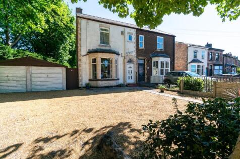 4 bedroom semi-detached house for sale