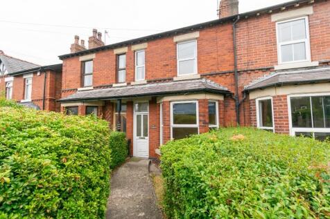 5 bedroom terraced house for sale