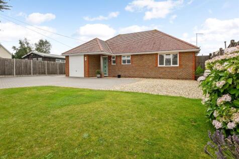 Chichester Road, Bersted 2 bed detached bungalow for sale
