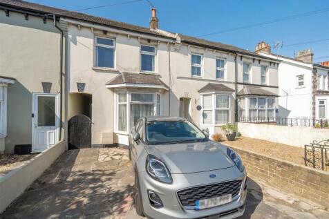 Chichester Road, Bognor Regis 2 bed terraced house for sale