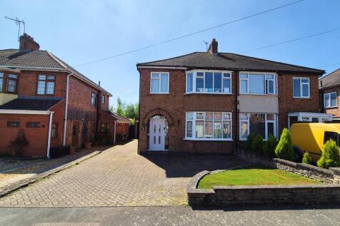 Orchard Road, Leicester LE4 3 bed semi