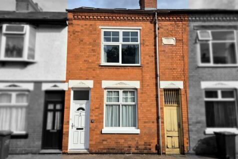 157 Beaumanor Road, Leicester... 4 bed terraced house for sale