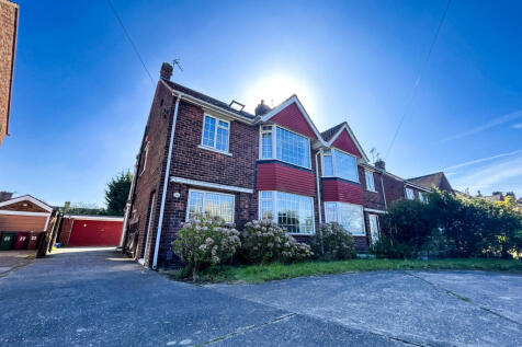 4 bedroom semi-detached house for sale