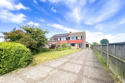 3 bedroom semi-detached house for sale