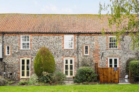 Blakeney 2 bed cottage for sale