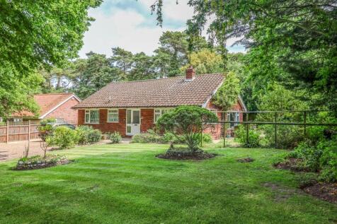 Blakeney 3 bed detached bungalow for sale