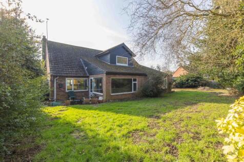 Roughton 2 bed chalet for sale