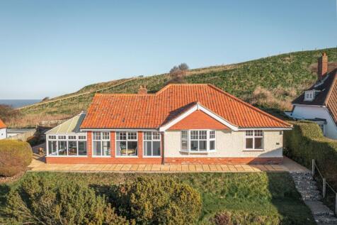Sheringham 4 bed detached bungalow for sale