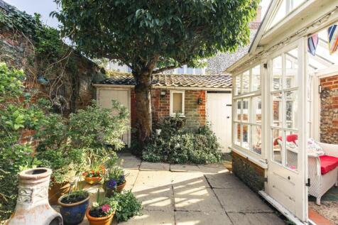 Blakeney 3 bed cottage for sale