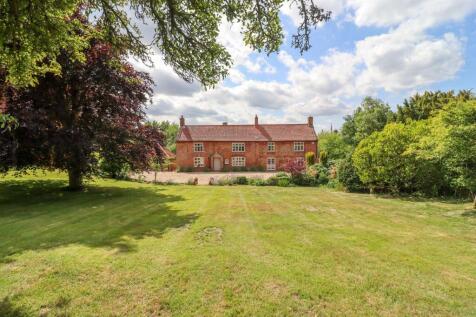 Little Barningham 4 bed detached house for sale