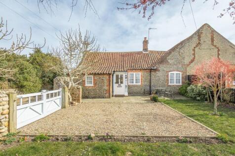 Holt 2 bed cottage for sale