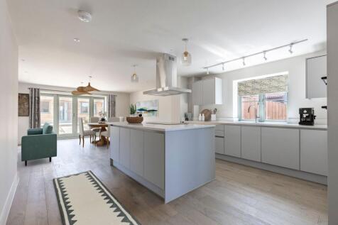 Substantial home, with detached... 3 bed detached house for sale