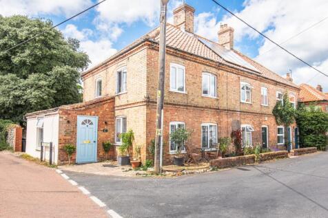 Southrepps 2 bed end of terrace house for sale