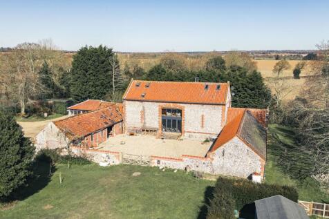 Lower Gresham 3 bed barn conversion for sale