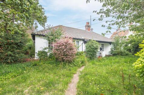 West Runton 3 bed detached bungalow for sale