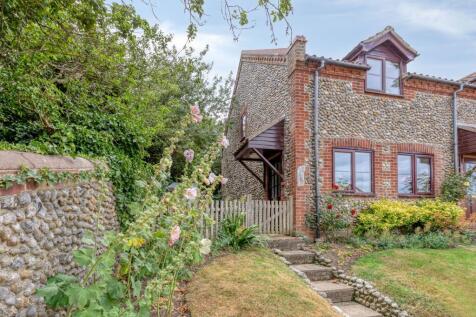 2 bedroom end of terrace house for sale
