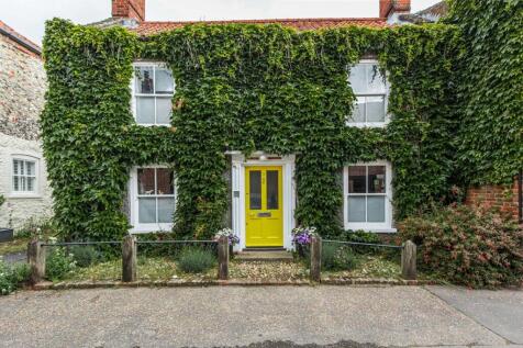 Burnham Market 3 bed townhouse for sale