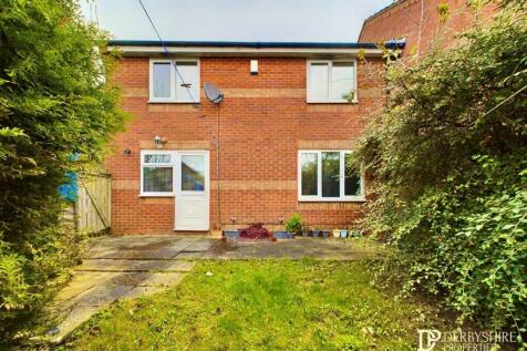 3 bedroom town house for sale