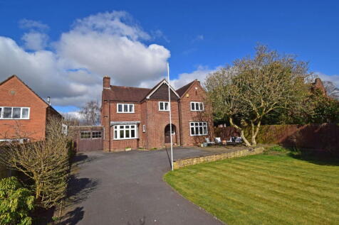 19 College Road, Bromsgrove... 4 bed detached house for sale