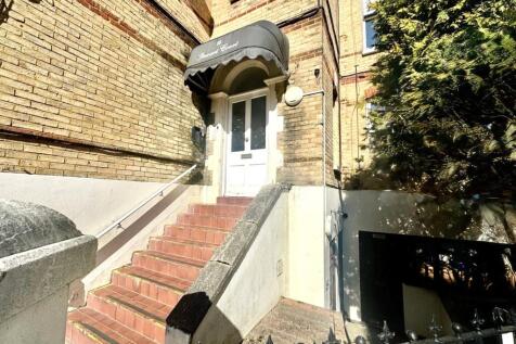 St. Michaels Road, Bournemouth... Studio for sale