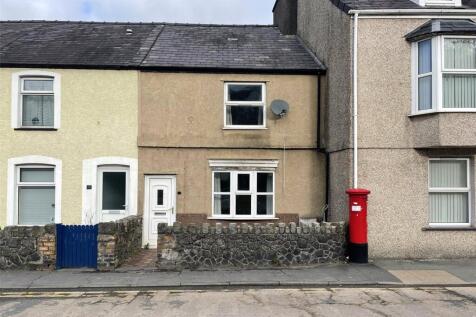 Penchwintan Road, Bangor, Gwynedd, LL57 3 bed terraced house for sale