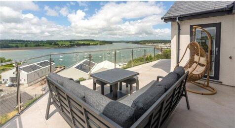 7 bedroom detached house for sale