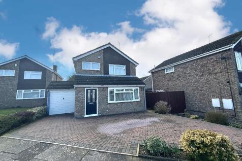 Turnpike Drive, Warden Hills, Luton... 3 bed detached house for sale