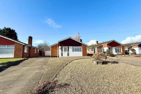 Icknield Way, Icknield, Luton... 3 bed detached bungalow for sale