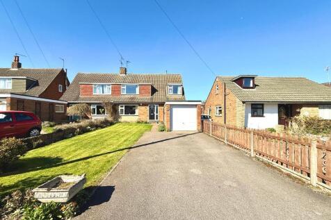 Stanley Road, Streatley, LU3 3PW 4 bed semi