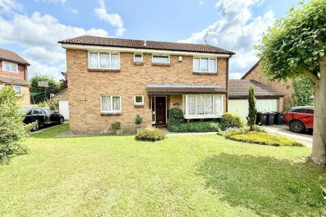 Glenfield Road, Warden Hills, Luton... 4 bed detached house for sale