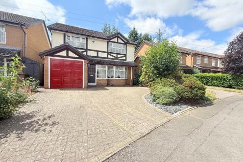Kershaw Close, Barton Hills, Luton... 4 bed detached house for sale