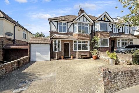 Westlecote Gardens, Old Bedford Road... 3 bed semi