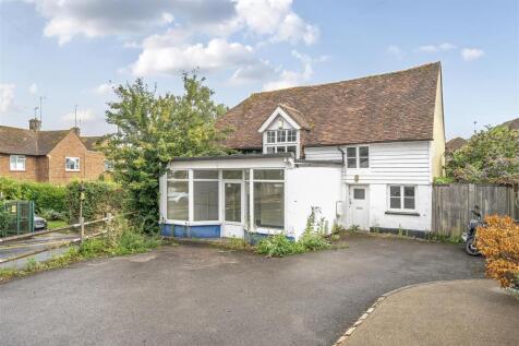 Tonbridge Road, Barming 3 bed detached house for sale