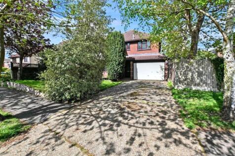 Station Approach, Canvey Island SS8 4 bed detached house for sale