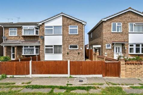 Tabora Avenue, Canvey Island SS8 3 bed semi