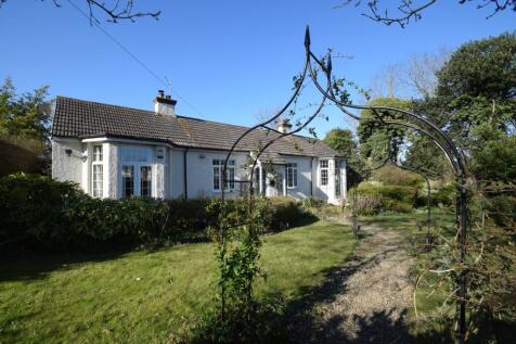 Hollywood Lane, Wainscott, Rochester... 4 bed detached bungalow for sale