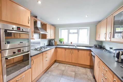 Bush Road, Cuxton, Rochester, ME2 4 bed detached house for sale