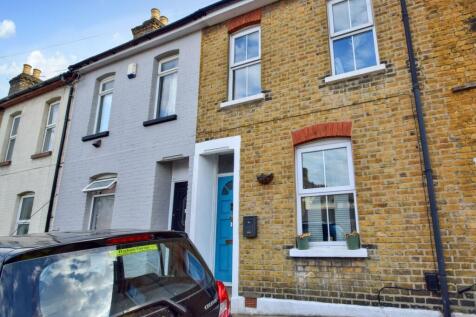 East Street, Chatham, ME4 2 bed terraced house for sale