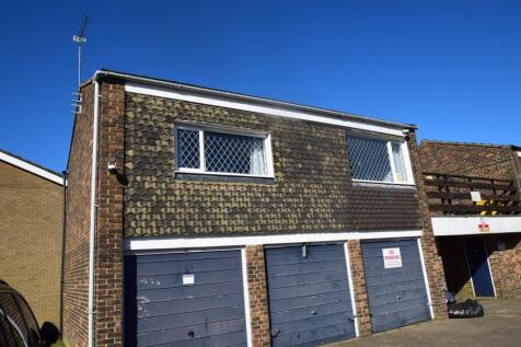 Chatham Grove, Chatham, ME4 1 bed maisonette for sale