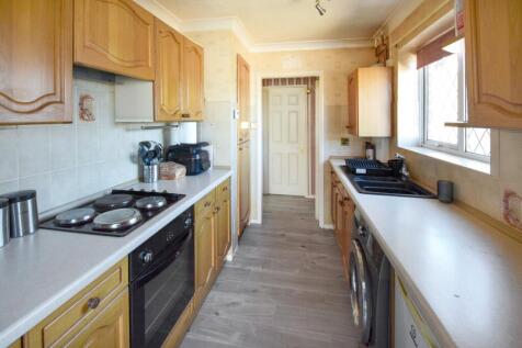 Chatham Grove, Chatham, ME4 1 bed maisonette for sale