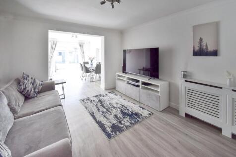 Wedgewood Drive, Chatham, ME5 2 bed semi