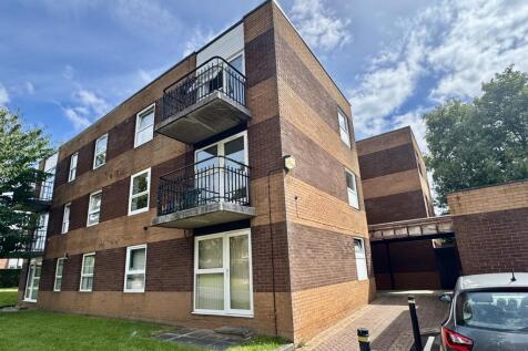 Manor Court,Urmston Lane, M32 9DE 2 bed flat for sale