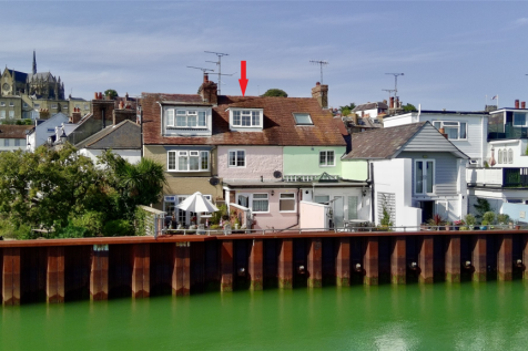 River Road, Arundel, West Sussex 3 bed terraced house for sale