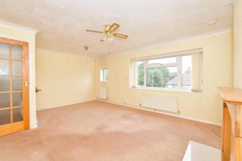Jarvis Road, Arundel, West Sussex 2 bed maisonette for sale