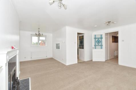 Capricorn Close, Crawley, West Sussex 2 bed flat for sale