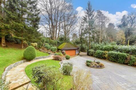 6 bedroom detached house for sale