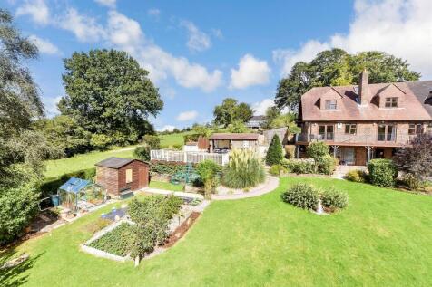 Parrock Lane, Colemans Hatch, East... 4 bed link detached house for sale