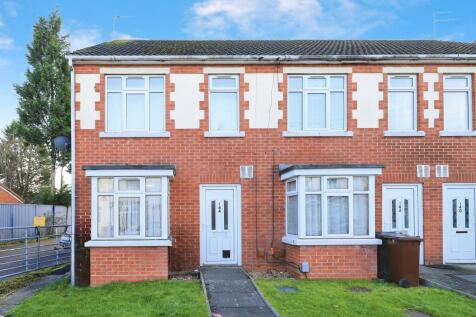 1 bedroom ground floor flat for sale