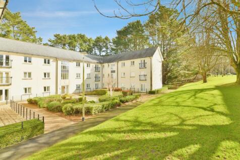2 bedroom ground floor flat for sale