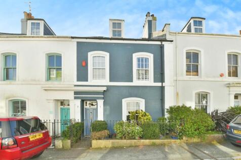 5 bedroom terraced house for sale